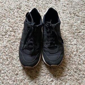 Ugg Women's ReTrainer Shoe